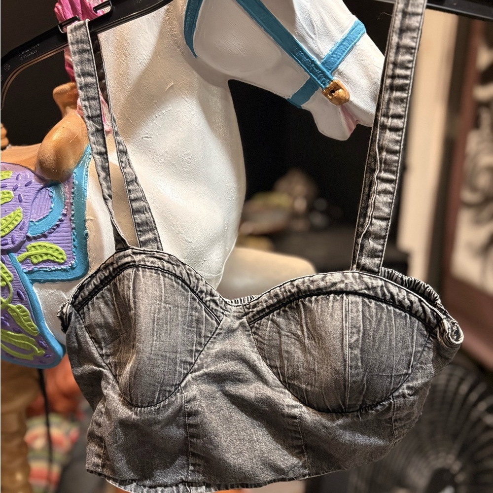 Stylish Gray Denim Crop Top